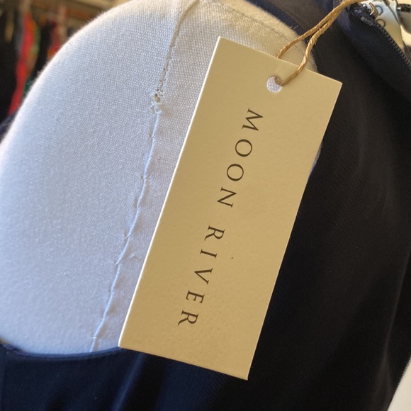 NWT Moon River Navy Side Cut Out Midi Dress, Large - Picture 5 of 5